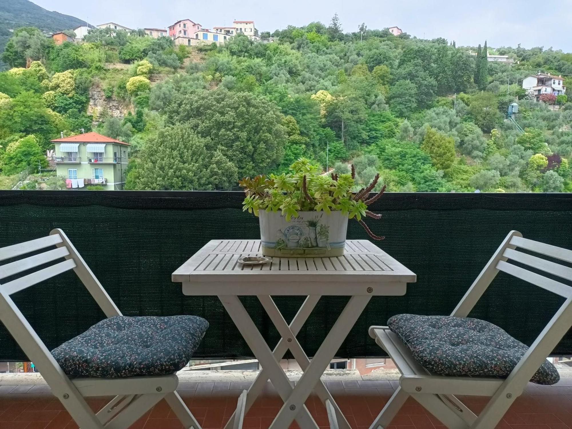 Deco & Retro Apartment La Spezia Bagian luar foto